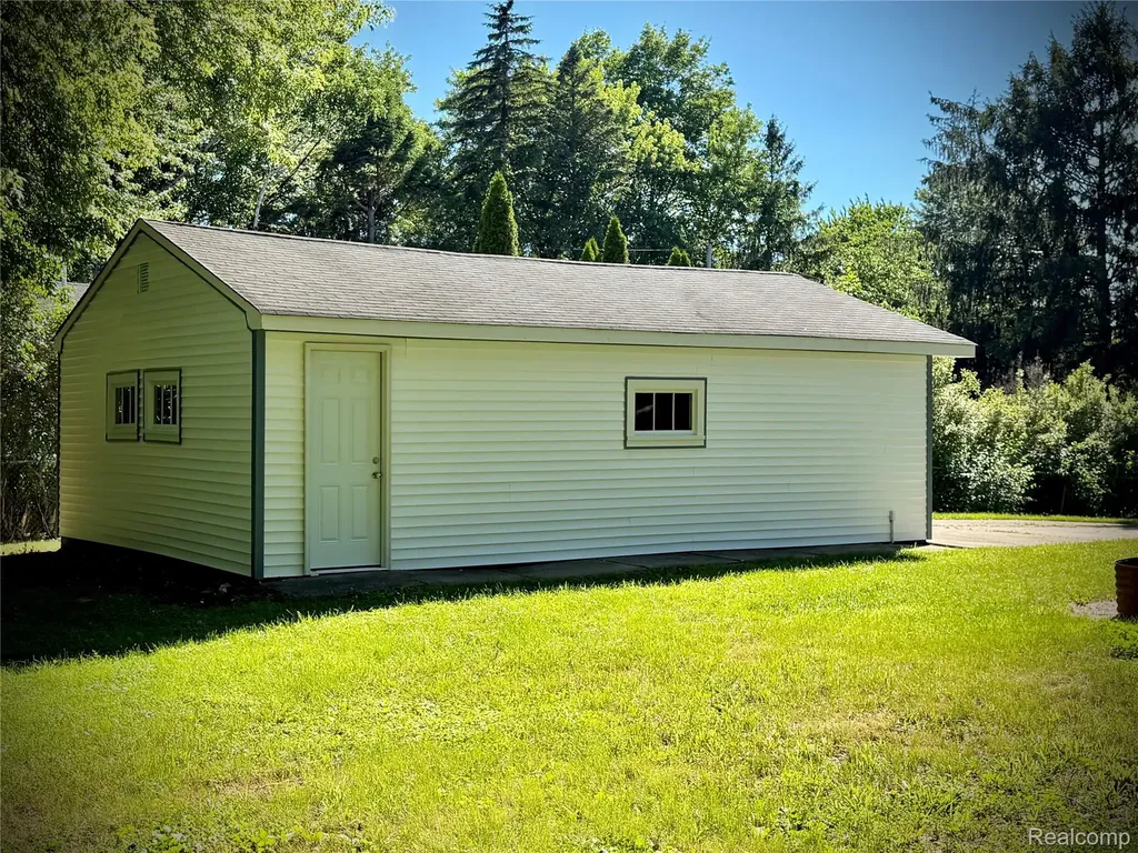50730 Fairchild Road Chesterfield Township MI 48051