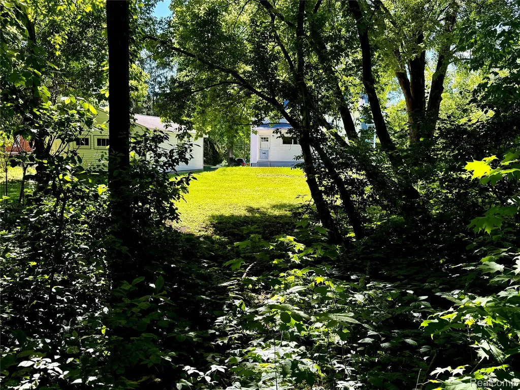 50730 Fairchild Road Chesterfield Township MI 48051