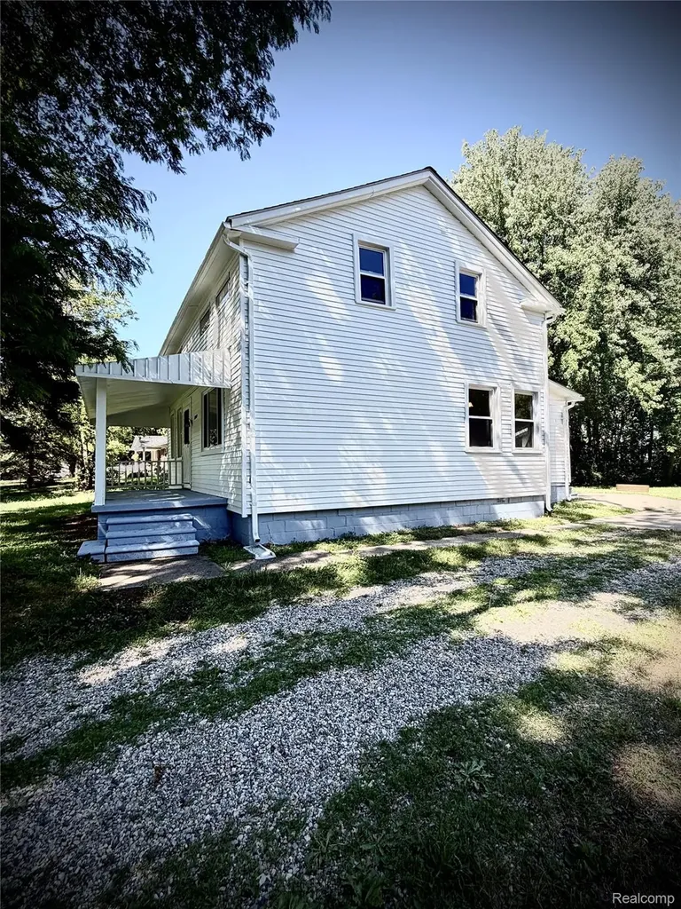 50730 Fairchild Road Chesterfield Township MI 48051