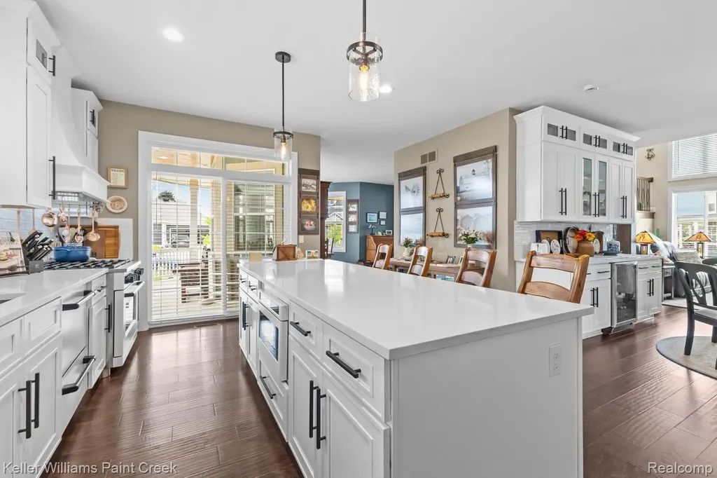 19376 Ryan Drive Macomb Township MI 48042
