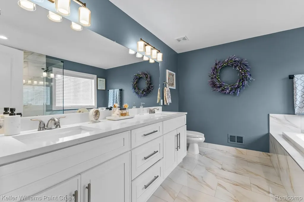 19376 Ryan Drive Macomb Township MI 48042