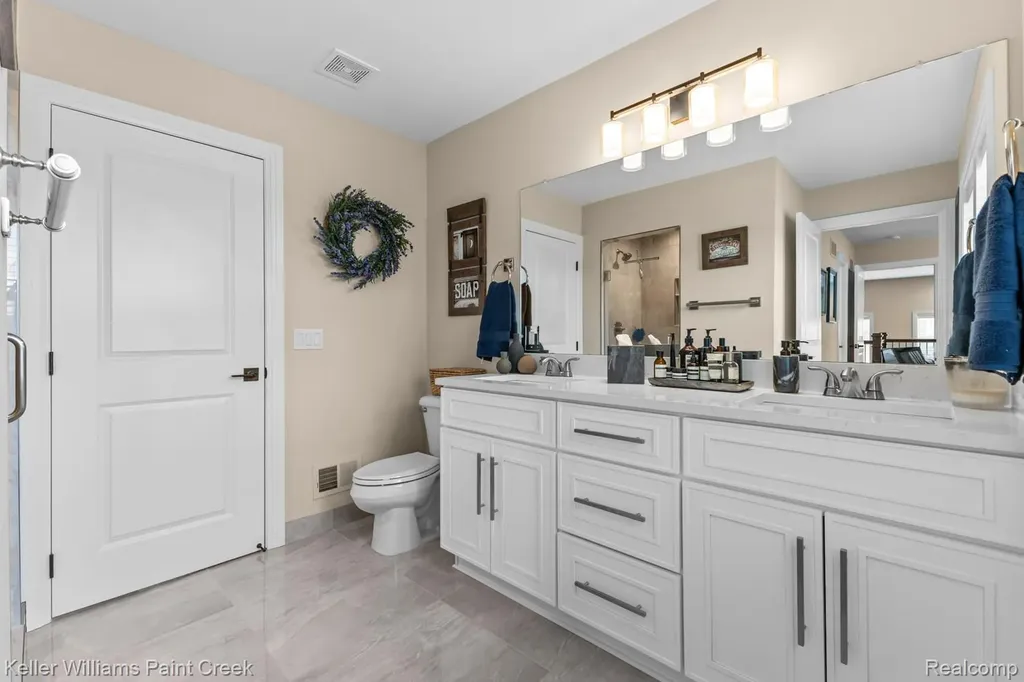 19376 Ryan Drive Macomb Township MI 48042