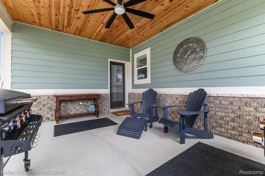 19376 Ryan Drive Macomb Township MI 48042