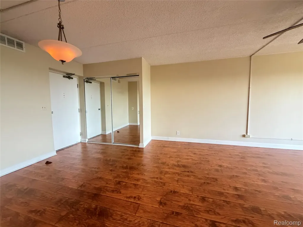 21800 Morley Avenue Dearborn City MI 48124