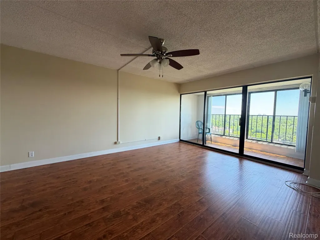 21800 Morley Avenue Dearborn City MI 48124