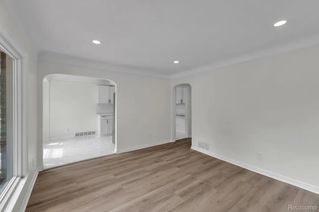 10015 Marion Redford Charter Township MI 48239