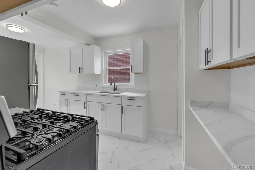 10015 Marion Redford Charter Township MI 48239