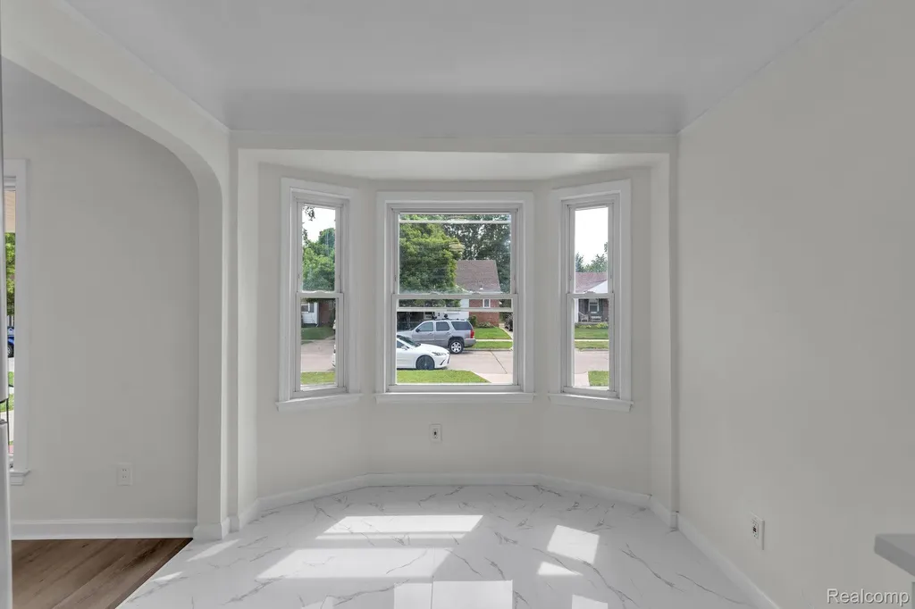 10015 Marion Redford Charter Township MI 48239