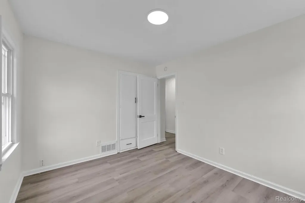 10015 Marion Redford Charter Township MI 48239