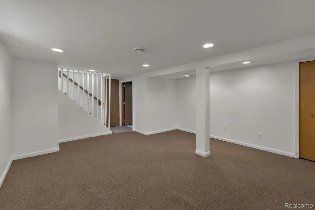 10015 Marion Redford Charter Township MI 48239
