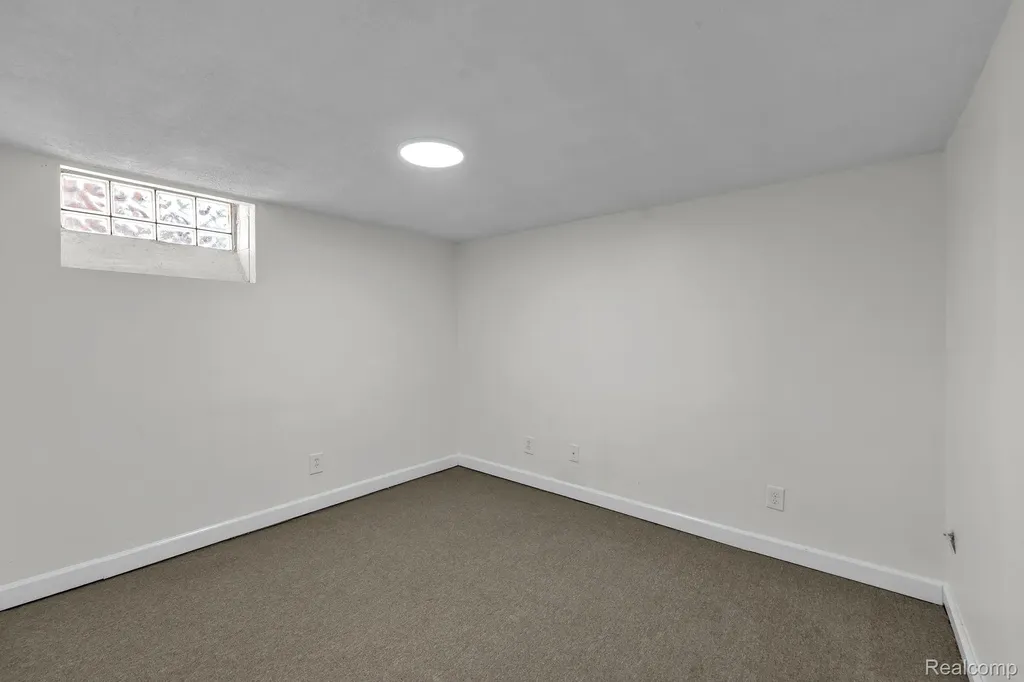10015 Marion Redford Charter Township MI 48239