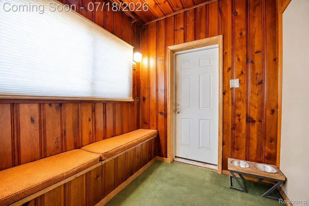 19664 Brady Redford Charter Township MI 48240