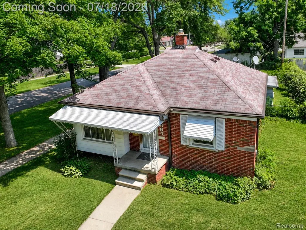 19664 Brady Redford Charter Township MI 48240