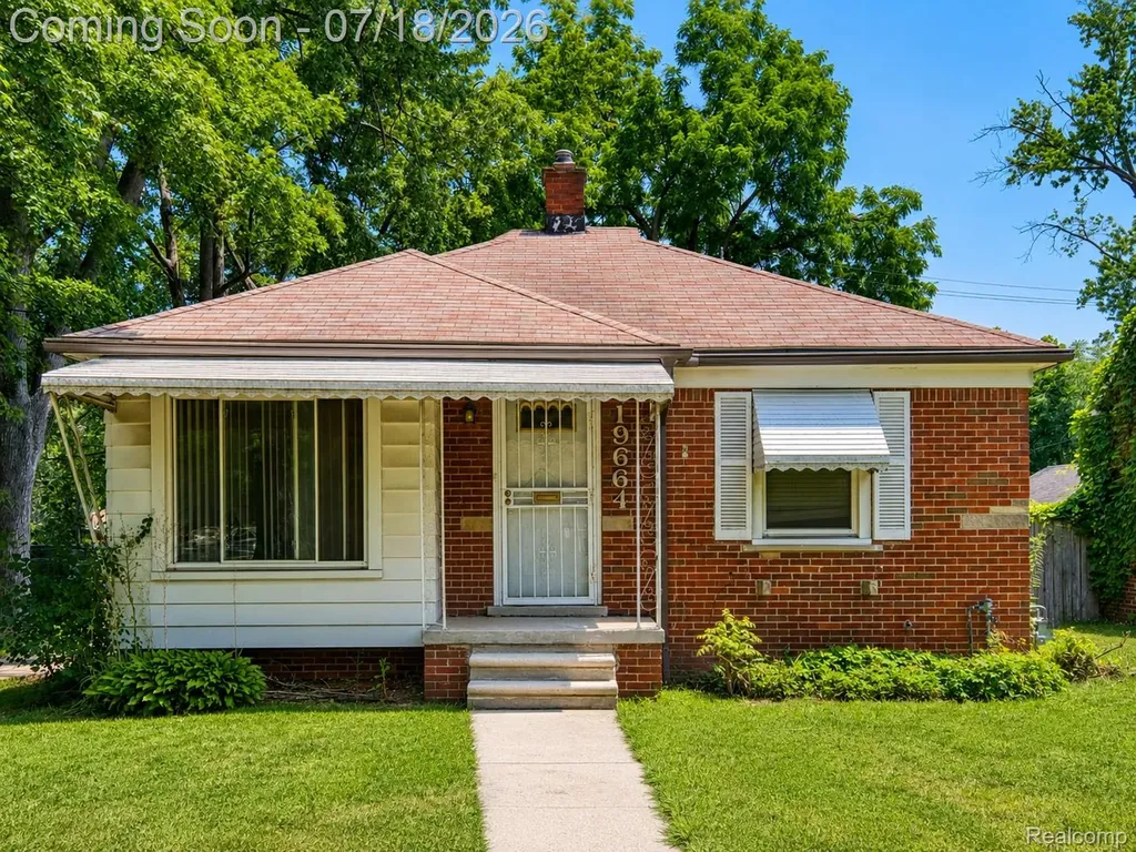 19664 Brady Redford Charter Township MI 48240