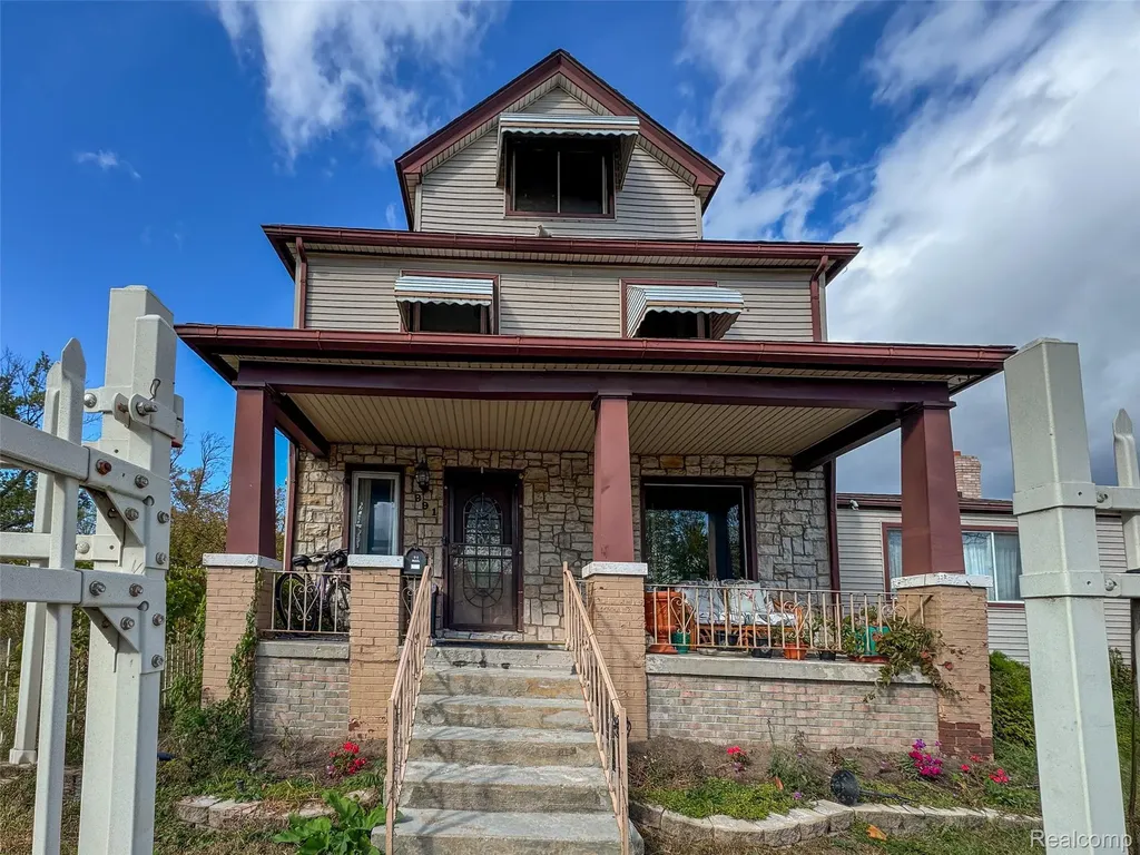991 E Euclid Street Detroit City MI 48211