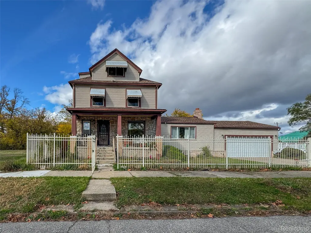 991 E Euclid Street Detroit City MI 48211