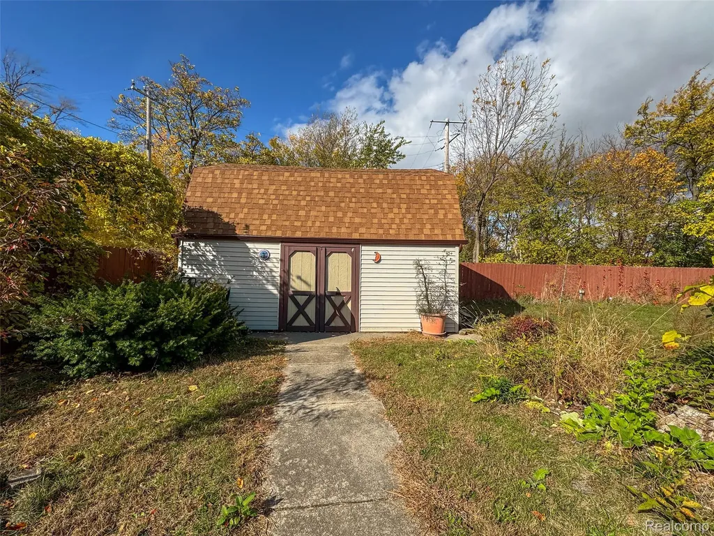 991 E Euclid Street Detroit City MI 48211