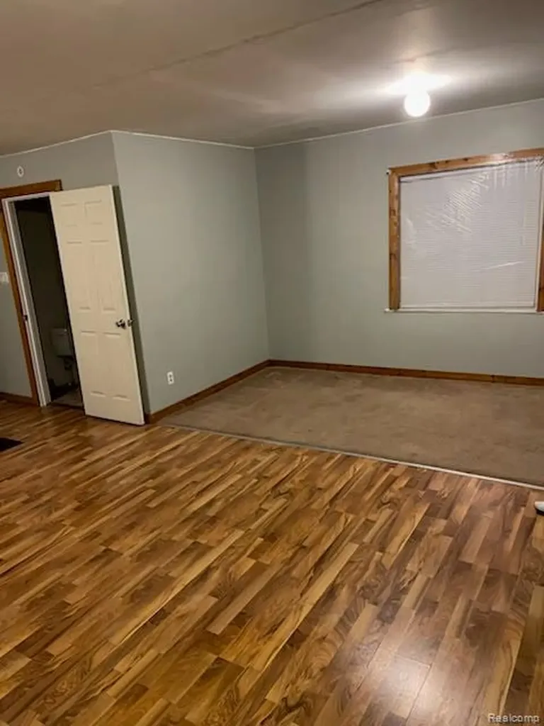 639 S 28th Street Buena Vista Charter Township MI 48601