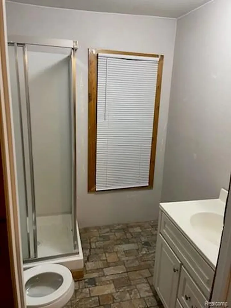 639 S 28th Street Buena Vista Charter Township MI 48601