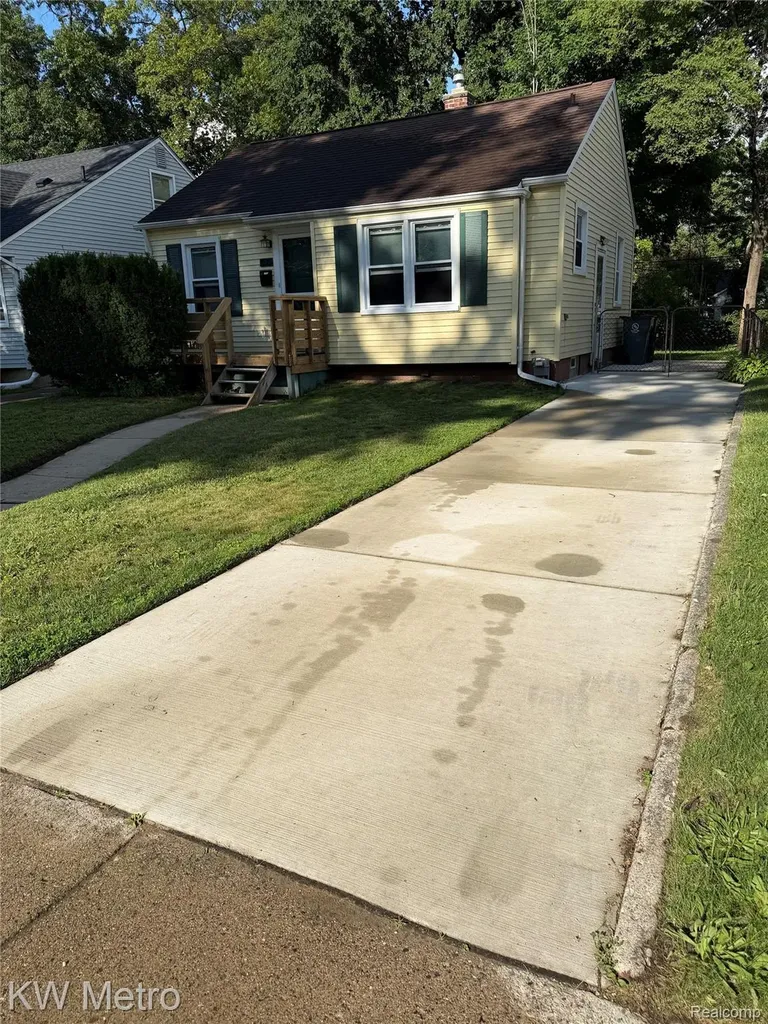 1515 Wyandotte Avenue Royal Oak City MI 48067