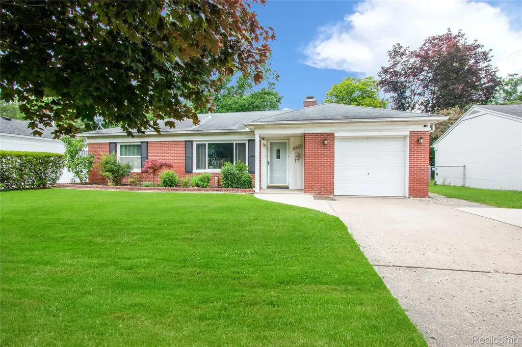16899 Beech Daly Road Redford Charter Township MI 48240