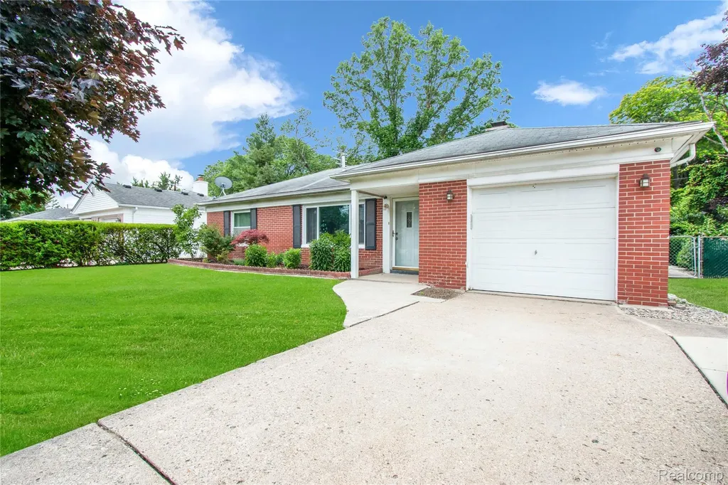 16899 Beech Daly Road Redford Charter Township MI 48240