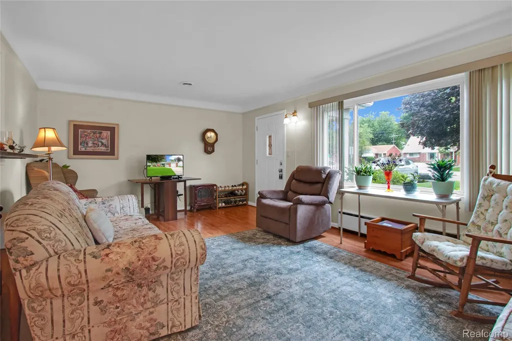 16899 Beech Daly Road Redford Charter Township MI 48240
