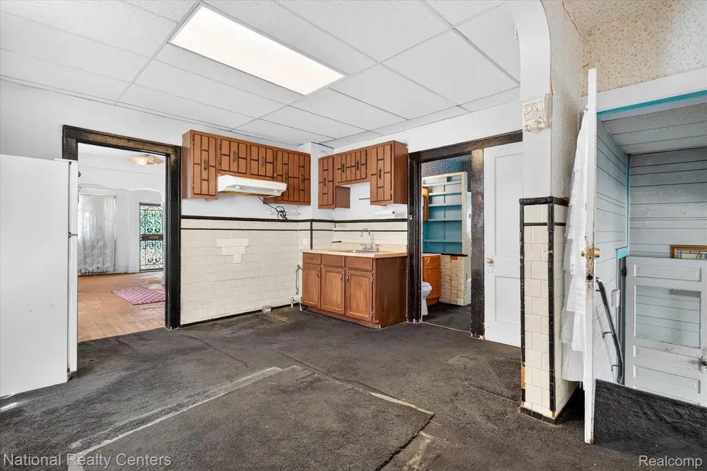 13814 Newbern Street Detroit City MI 48212