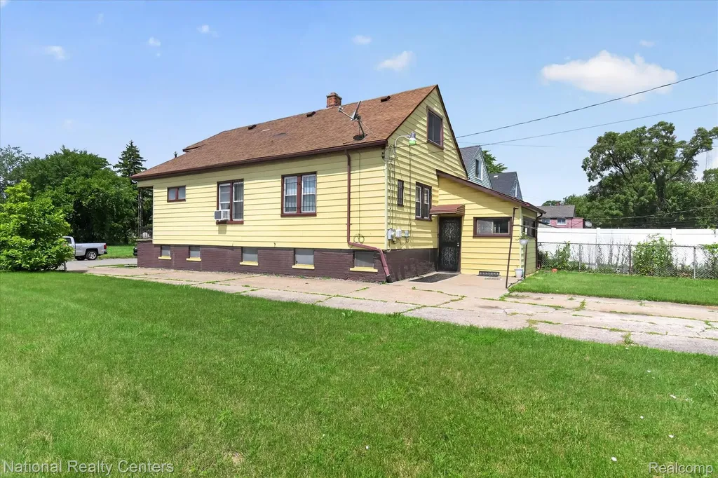 13814 Newbern Street Detroit City MI 48212