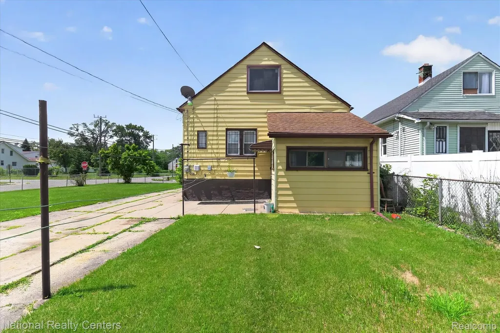 13814 Newbern Street Detroit City MI 48212