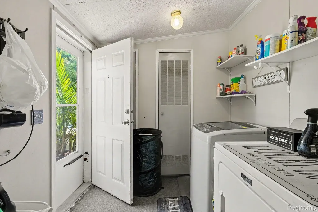 4242 Skelton Road Deerfield Township MI 48421