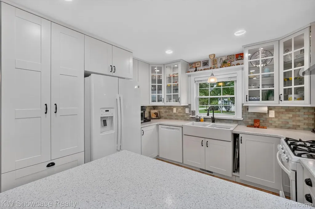 215 S Houghton Street Milford Village MI 48381