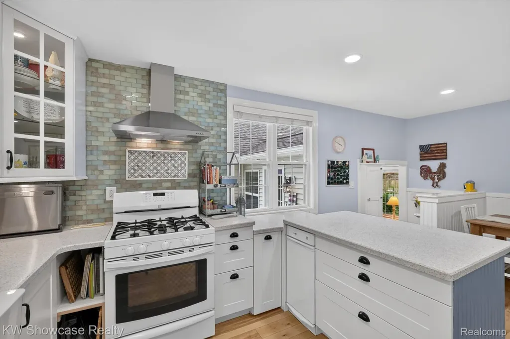 215 S Houghton Street Milford Village MI 48381
