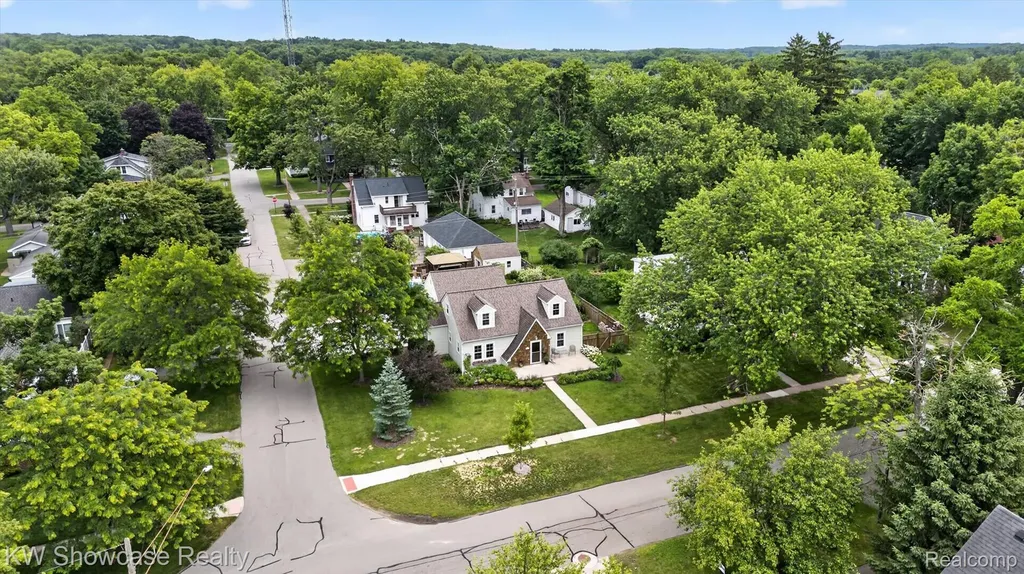 215 S Houghton Street Milford Village MI 48381