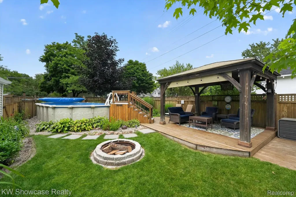 215 S Houghton Street Milford Village MI 48381
