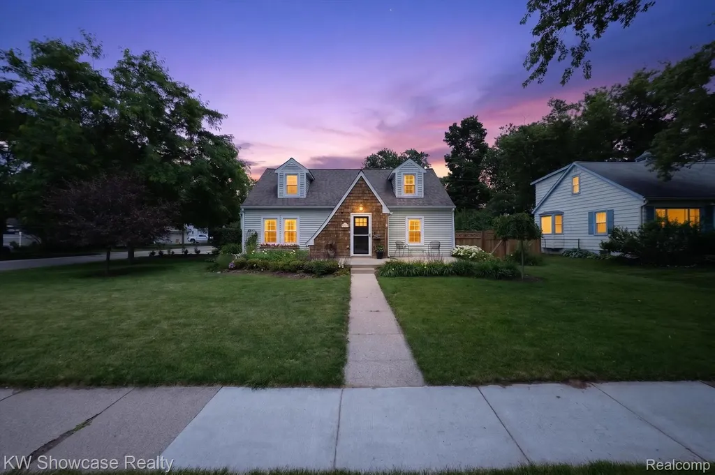 215 S Houghton Street Milford Village MI 48381