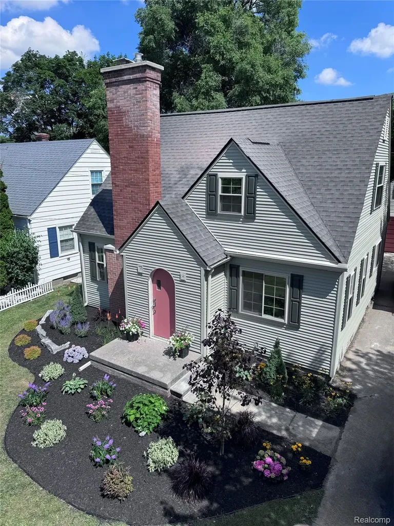 2019 Glendale Avenue Flint City MI 48503