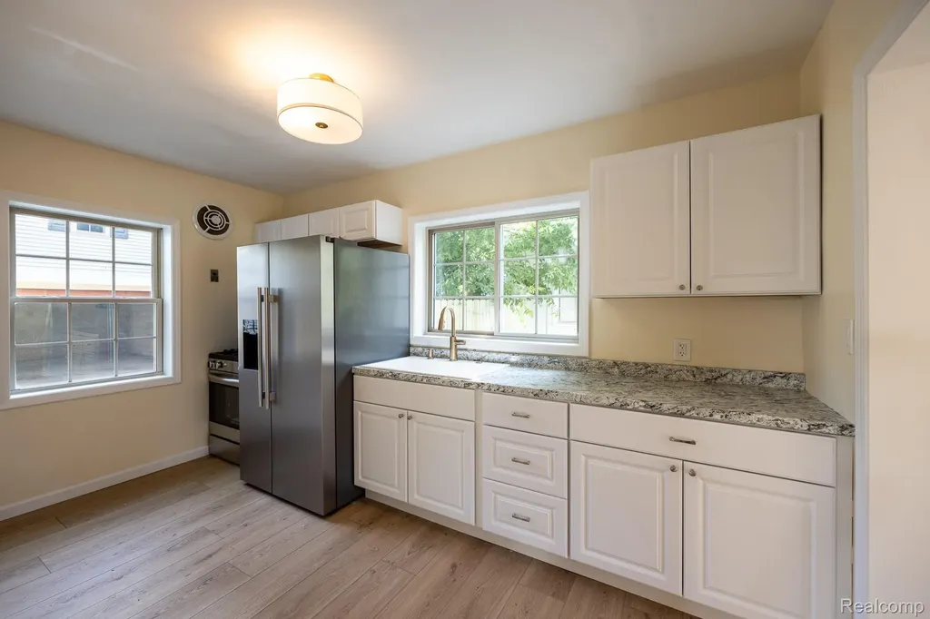 2019 Glendale Avenue Flint City MI 48503