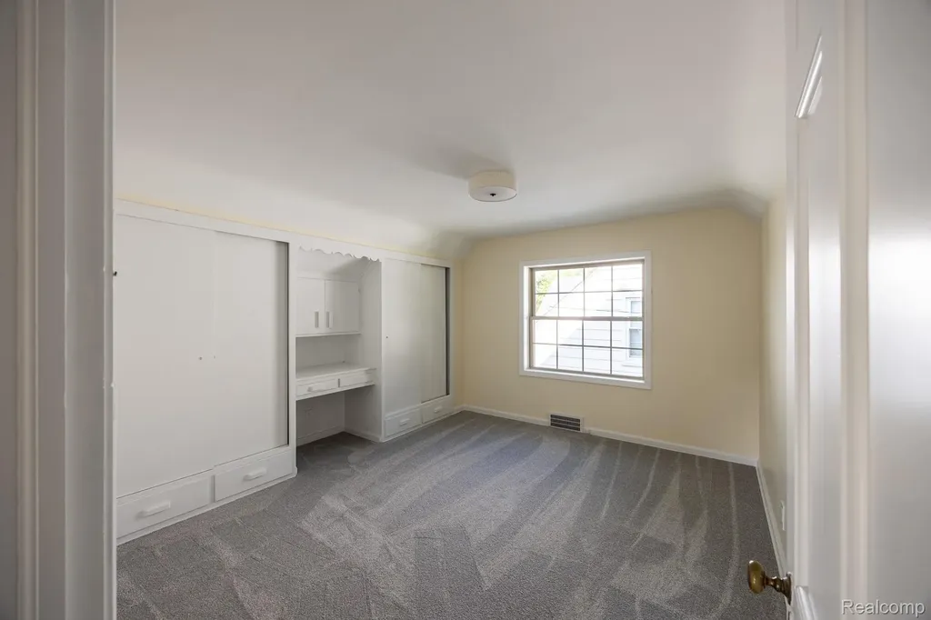 2019 Glendale Avenue Flint City MI 48503