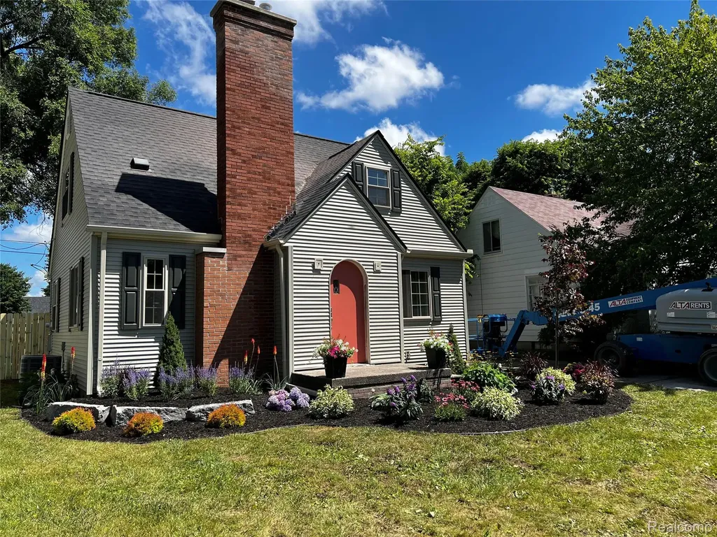 2019 Glendale Avenue Flint City MI 48503