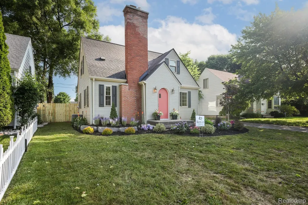 2019 Glendale Avenue Flint City MI 48503