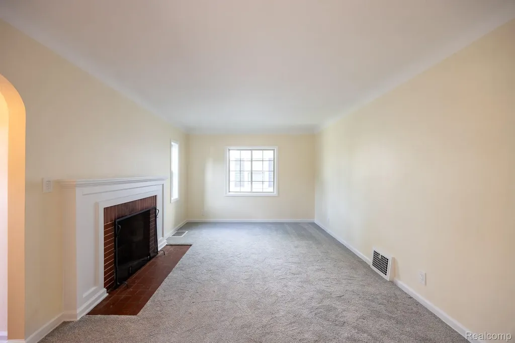 2019 Glendale Avenue Flint City MI 48503