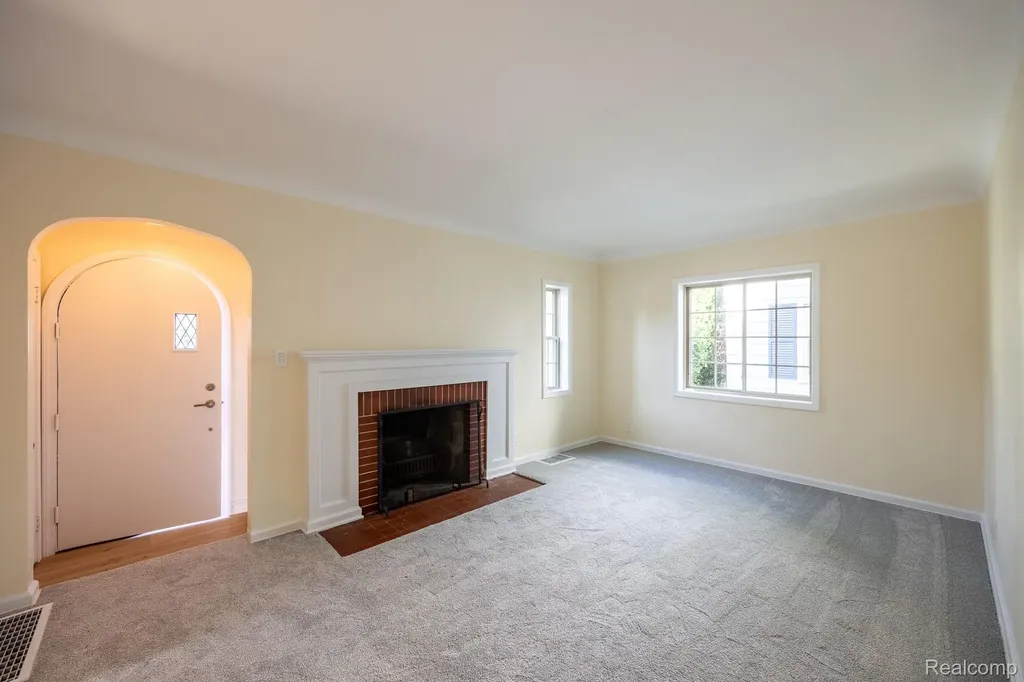 2019 Glendale Avenue Flint City MI 48503