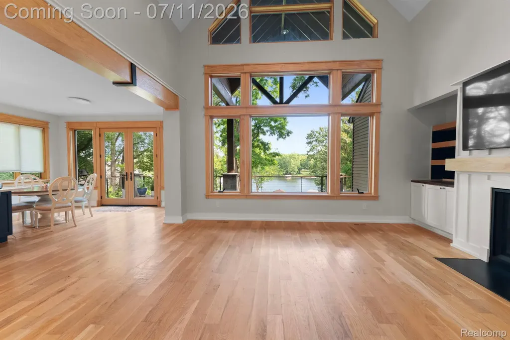 11590 Sumpter Drive Green Oak Township MI 48178