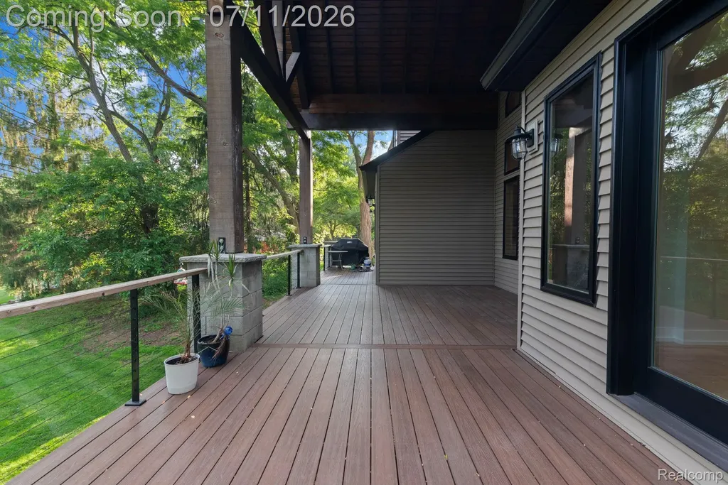 11590 Sumpter Drive Green Oak Township MI 48178