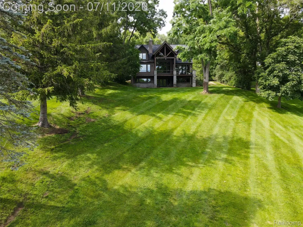 11590 Sumpter Drive Green Oak Township MI 48178