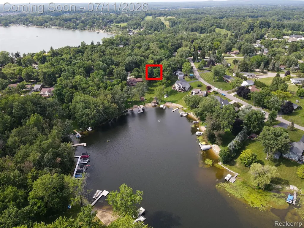 11590 Sumpter Drive Green Oak Township MI 48178