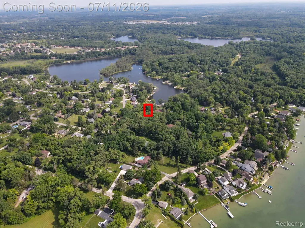 11590 Sumpter Drive Green Oak Township MI 48178