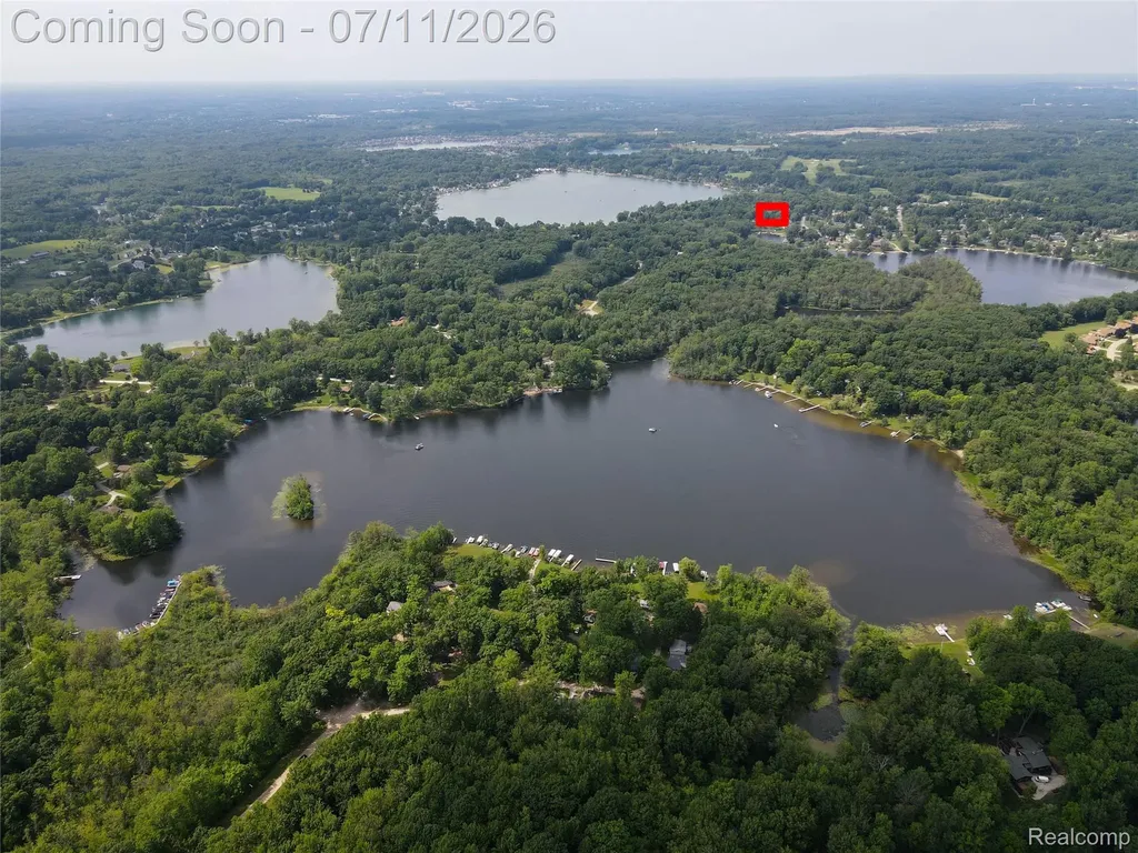 11590 Sumpter Drive Green Oak Township MI 48178