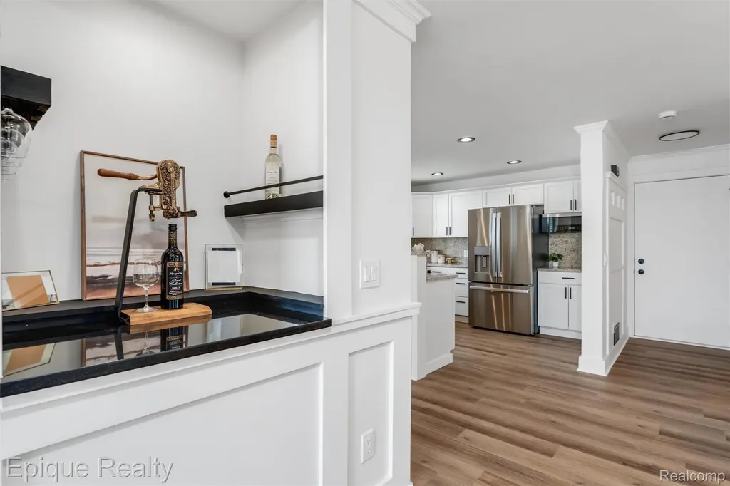 800 Kimberly Orion Charter Township MI 48362